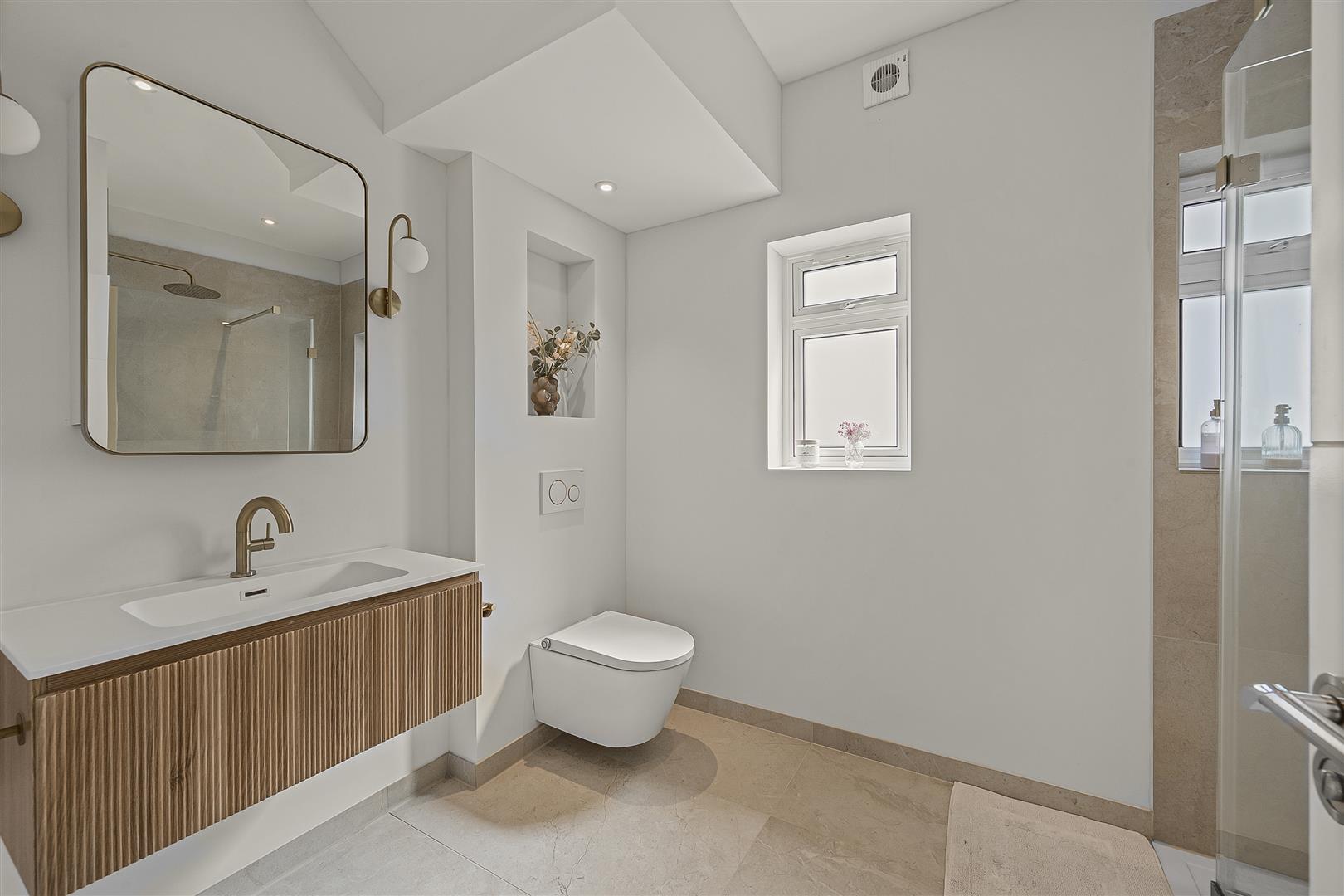 Helenslea Avenue, Golders Green, NW11 8NE