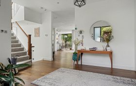 Helenslea Avenue, Golders Green, NW11 8NE