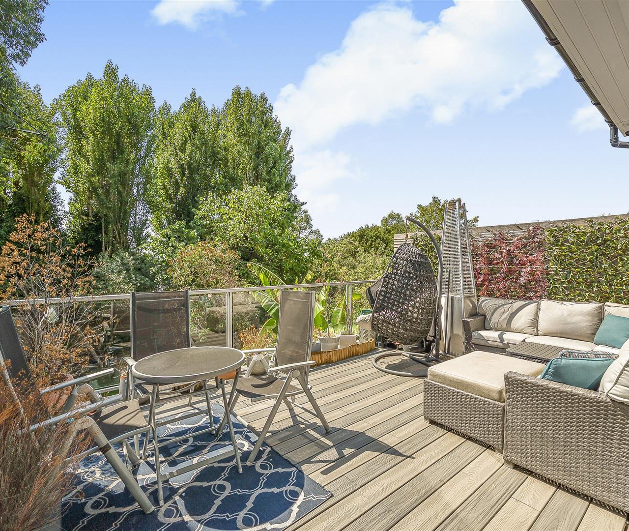 Helenslea Avenue, Golders Green, NW11 8NE