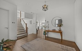 Helenslea Avenue, Golders Green, NW11 8NE