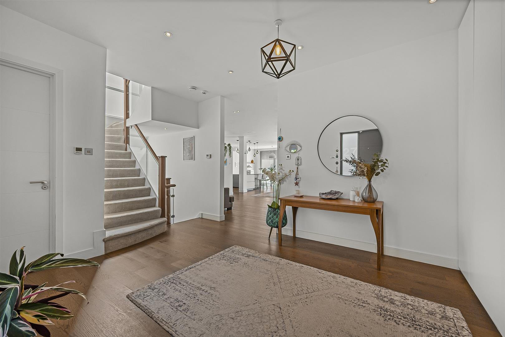 Helenslea Avenue, Golders Green, NW11 8NE