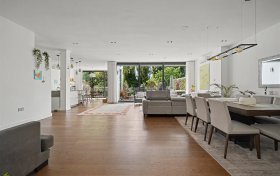 Helenslea Avenue, Golders Green, NW11 8NE