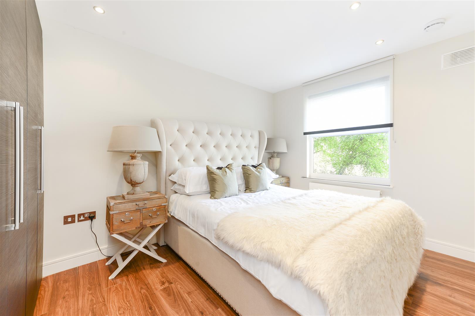 St. Johns Wood Park, St. Johns Wood, NW8 6NN