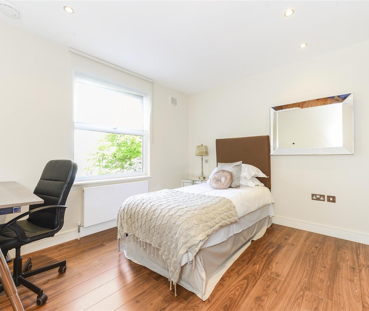 St. Johns Wood Park, St. Johns Wood, NW8 6NN