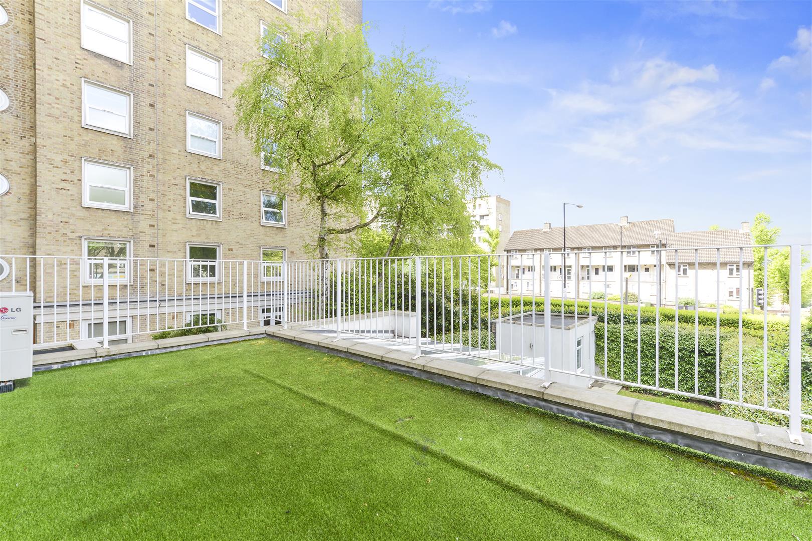St. Johns Wood Park, St. Johns Wood, NW8 6NN