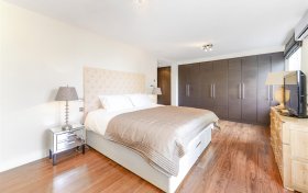 St. Johns Wood Park, St. Johns Wood, NW8 6NN