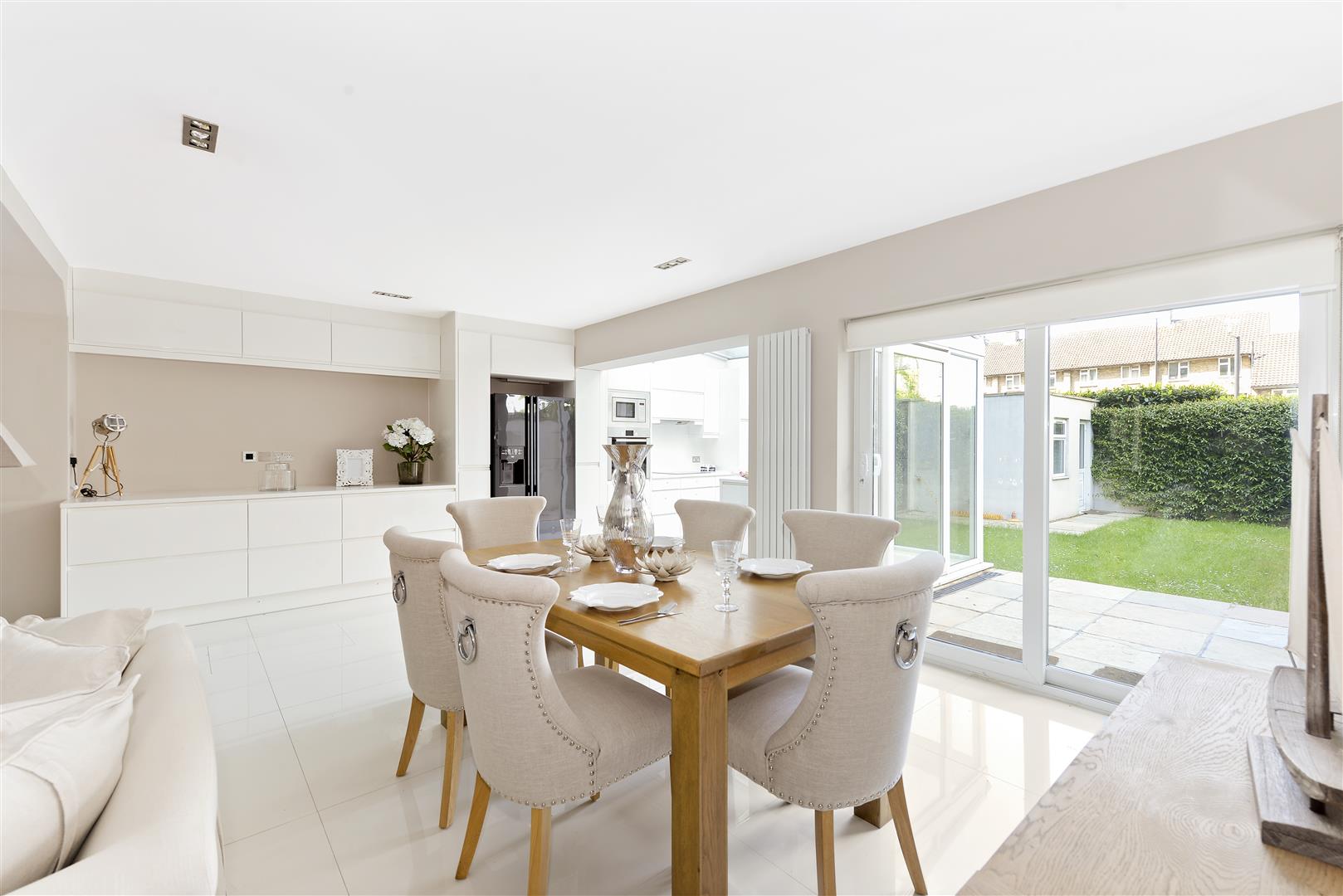 St. Johns Wood Park, St. Johns Wood, NW8 6NN