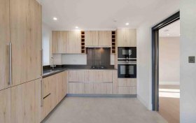 Fitzjohns Avenue, London, NW3 6PH