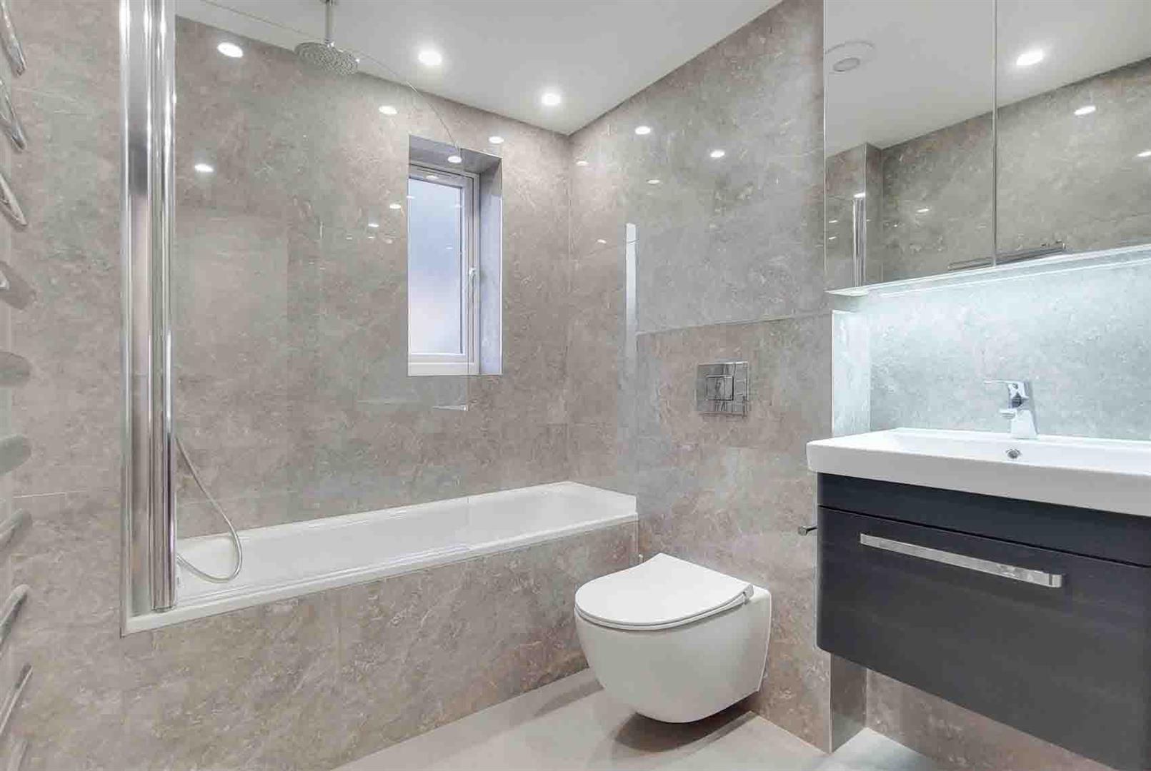 Fitzjohns Avenue, London, NW3 6PH