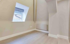 Fitzjohns Avenue, London, NW3 6PH