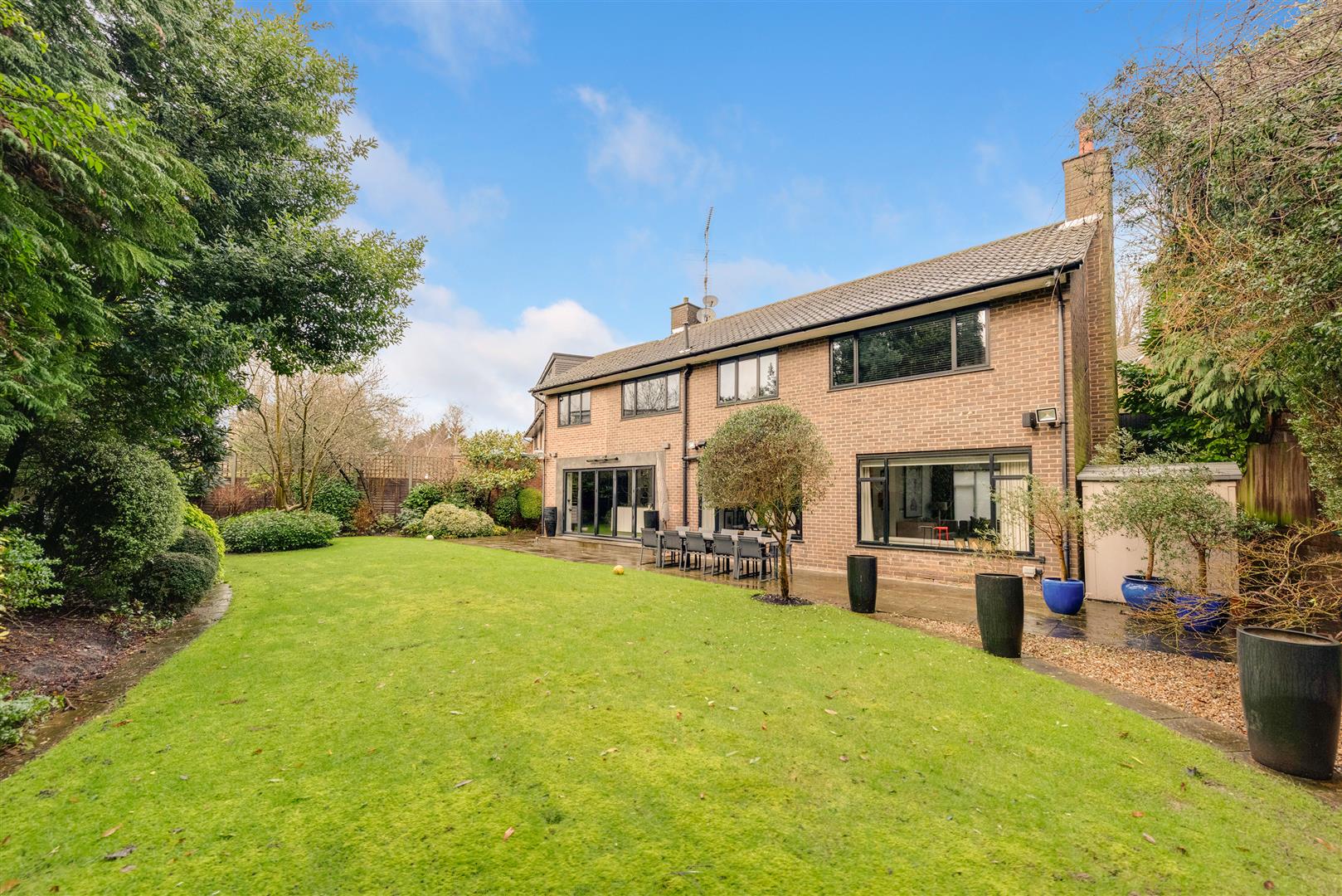 West Heath Gardens, Hampstead, NW3 7TR