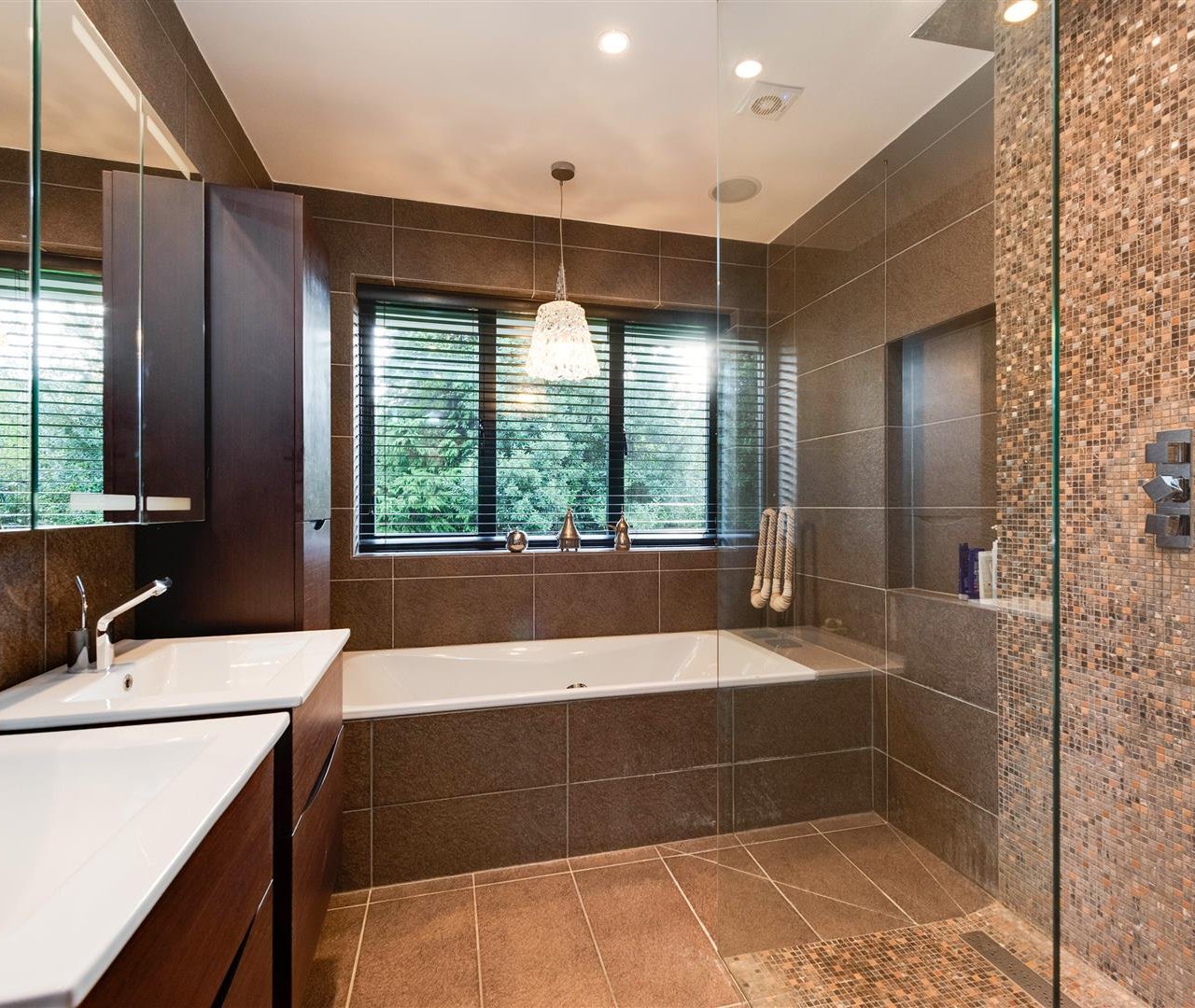 West Heath Gardens, Hampstead, NW3 7TR