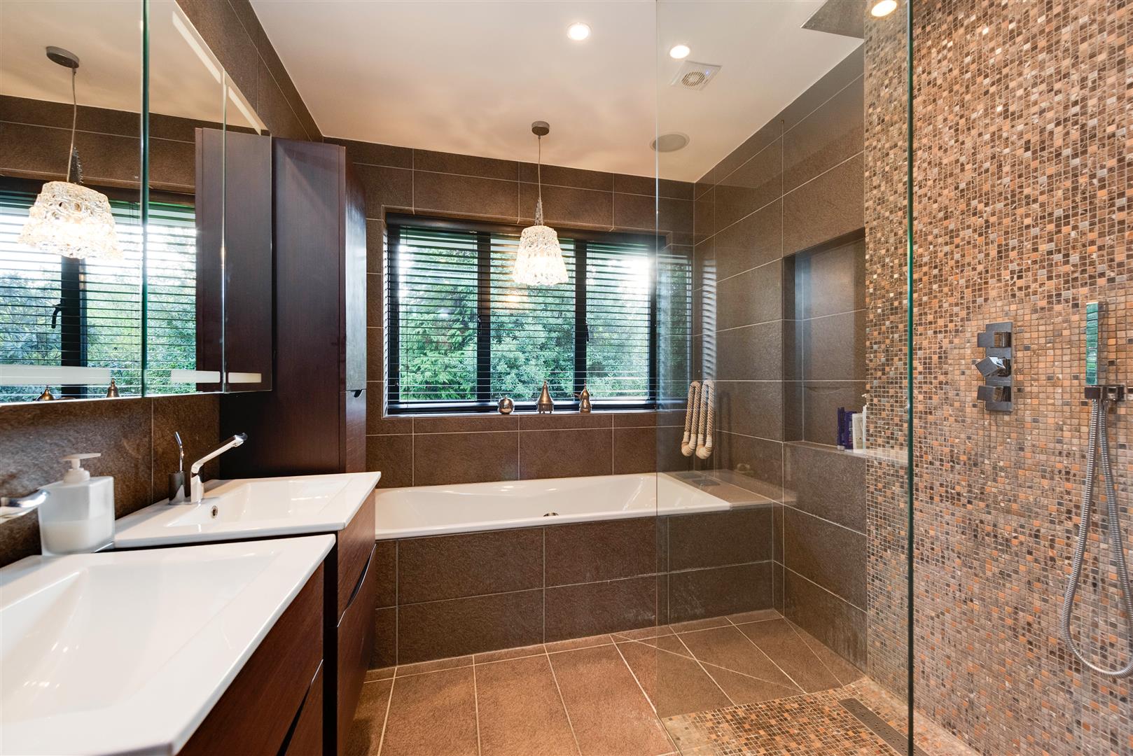West Heath Gardens, Hampstead, NW3 7TR