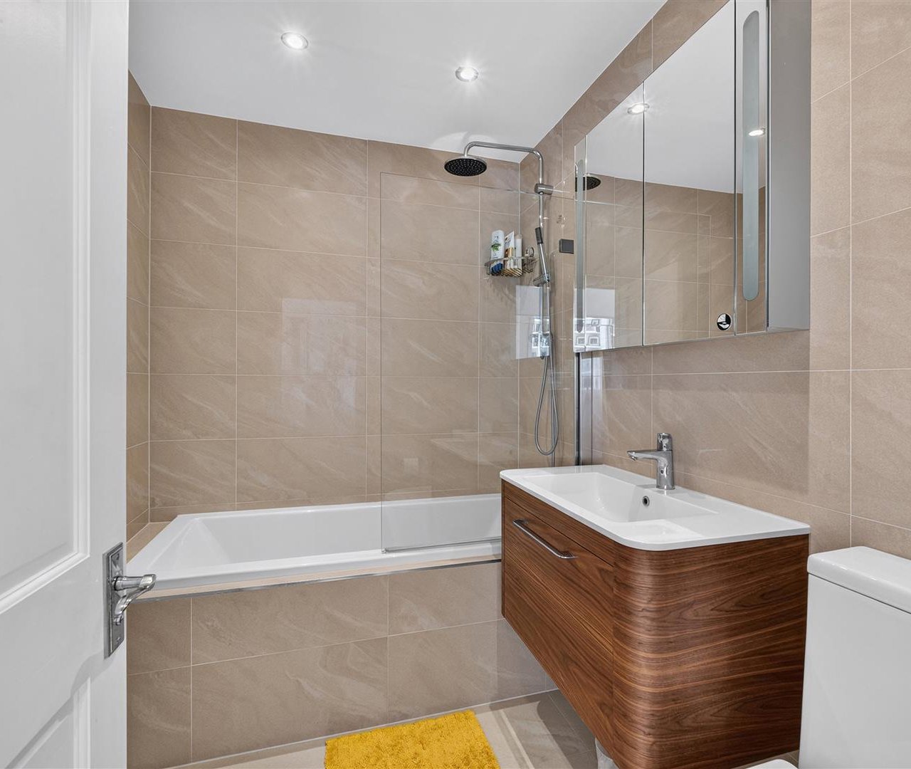 Frognal, Hampstead, NW3 6AG