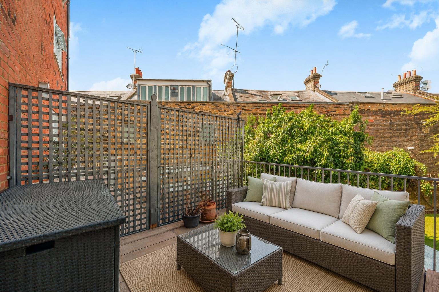 Eton Avenue, Belsize Park, NW3 3EH