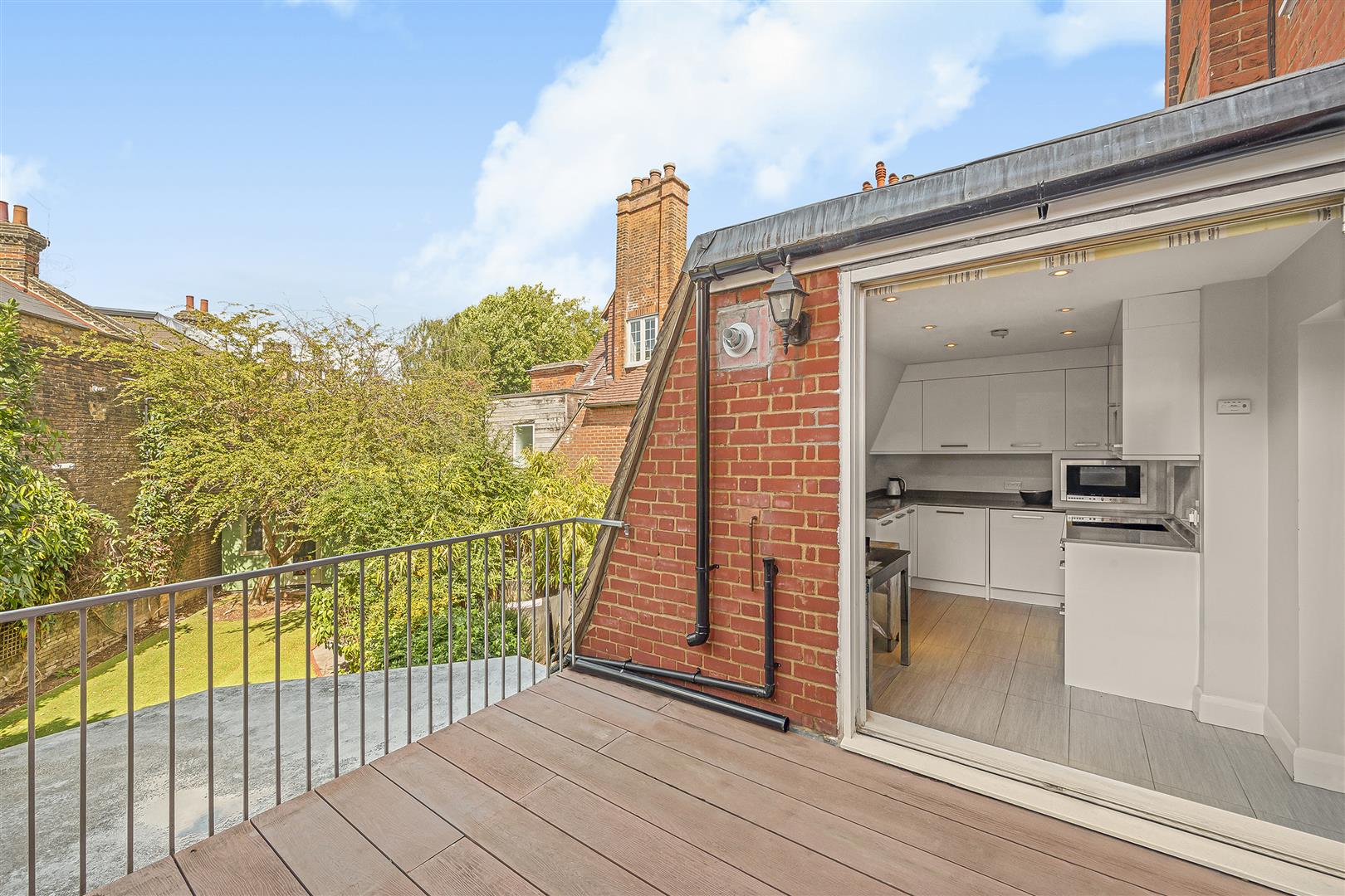 Eton Avenue, Belsize Park, NW3 3EH