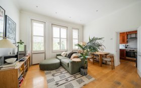 Belsize Grove, Belsize Park, NW3 4UU