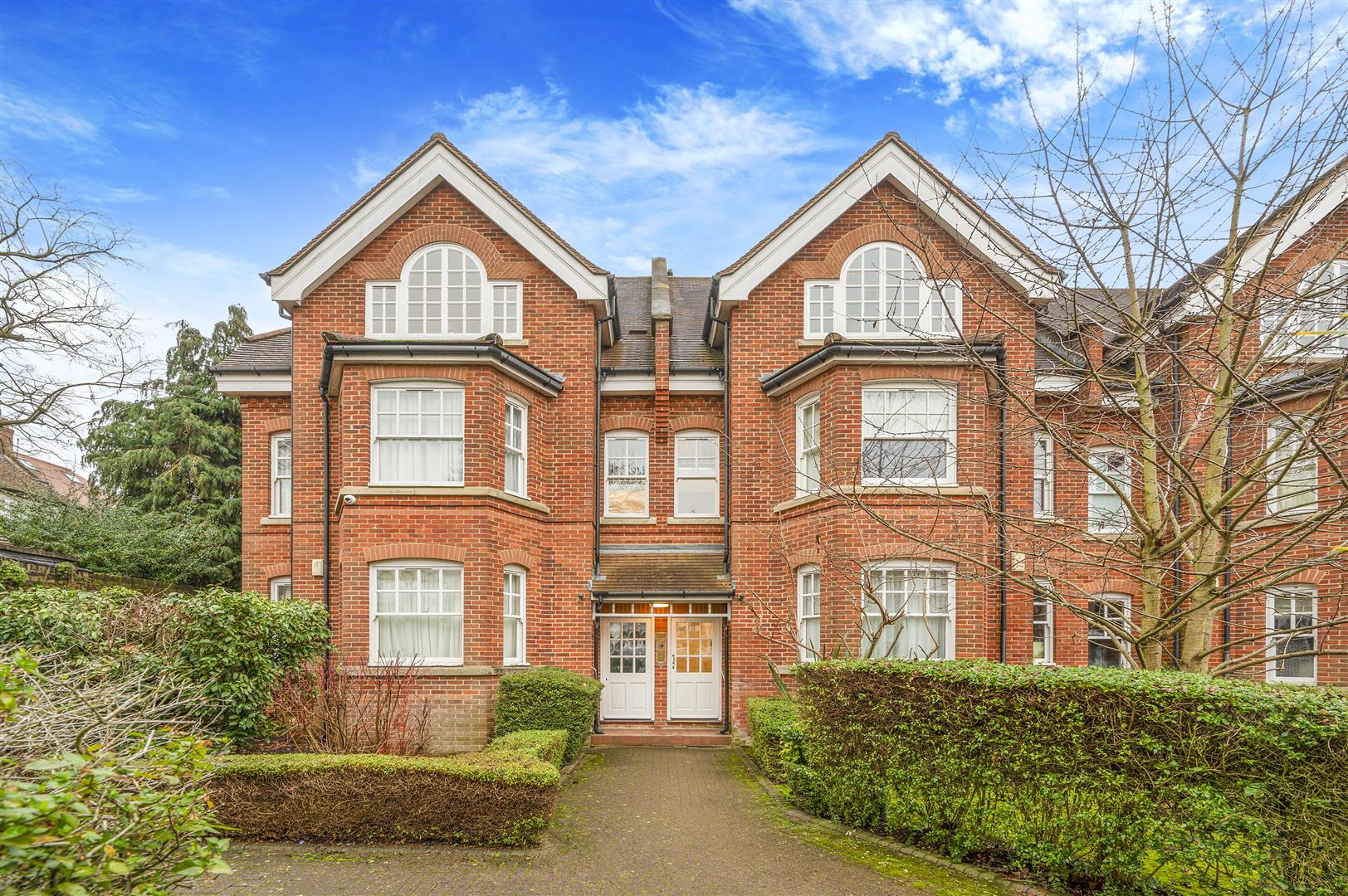 Platts Lane, London, NW3 7NR