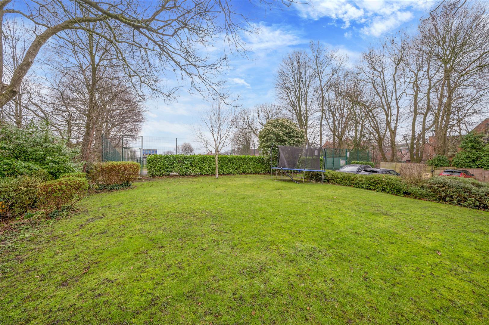 Platts Lane, London, NW3 7NR