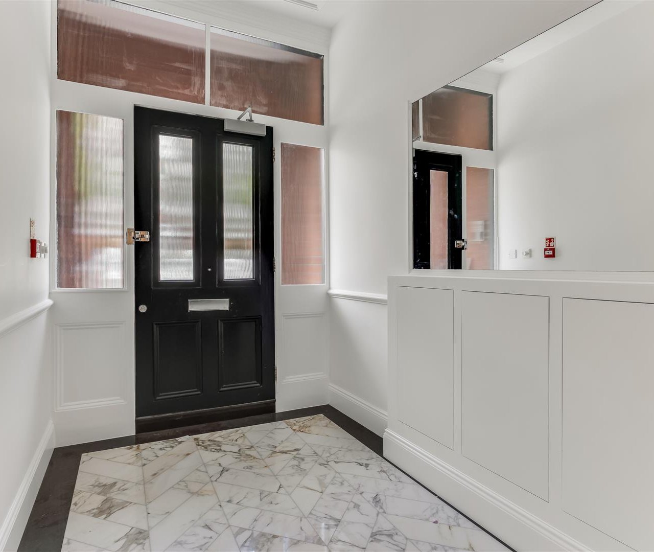 Frognal, Hampstead, NW3 6AG