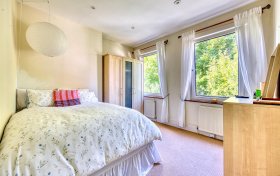 Langland Gardens, Hampstead, NW3 6QE