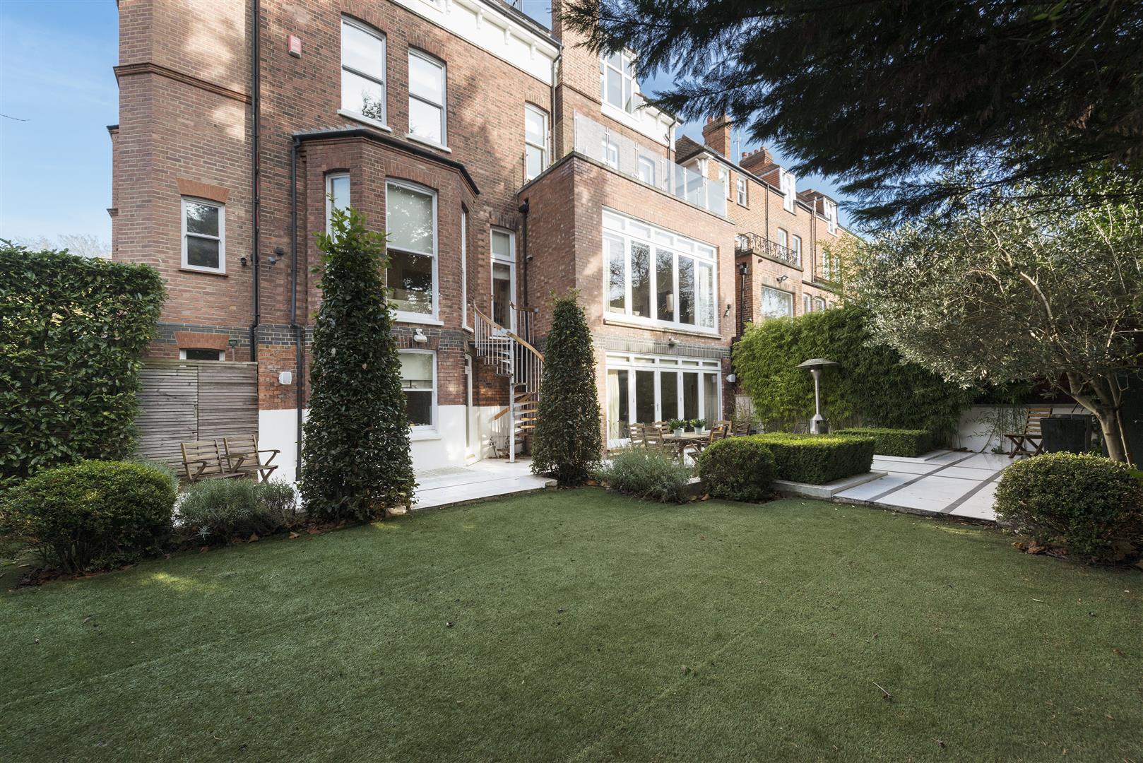 Redington Road, Hampstead, NW3 7QX