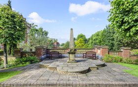 Frognal Rise, London, NW3 6PZ