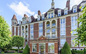 Frognal Rise, London, NW3 6PZ