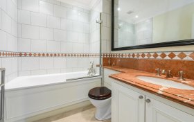 Frognal Rise, London, NW3 6PZ