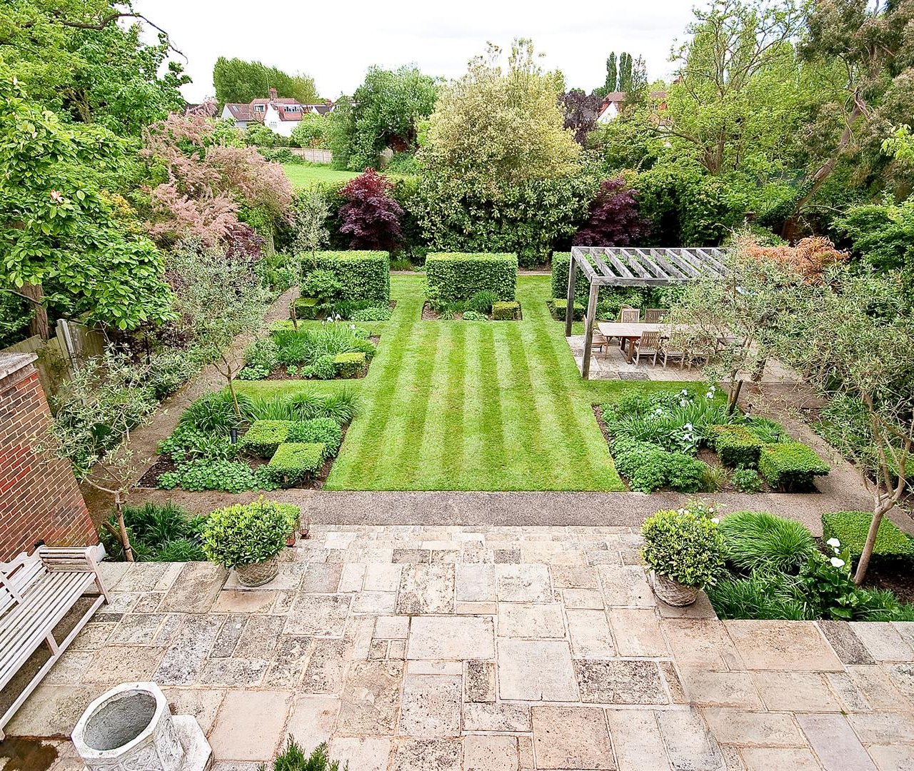 Hocroft Road, The Hocrofts, NW2 2BL