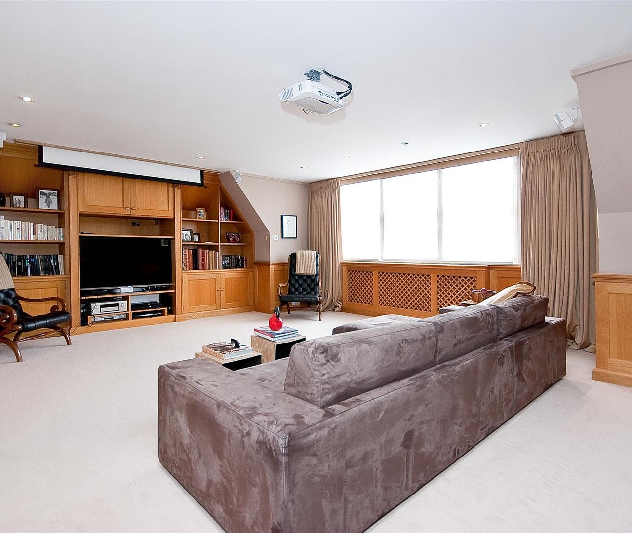Hocroft Road, The Hocrofts, NW2 2BL