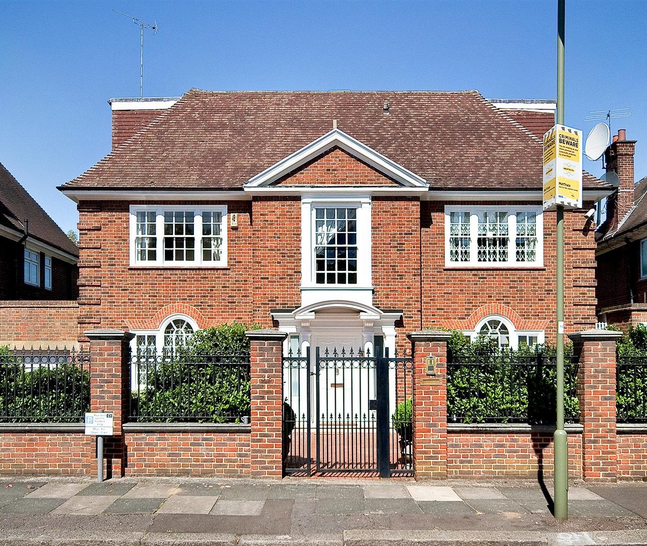 Hocroft Road, The Hocrofts, NW2 2BL