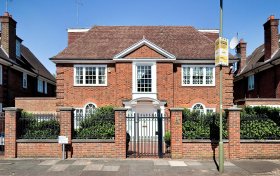 Hocroft Road, The Hocrofts, NW2 2BL