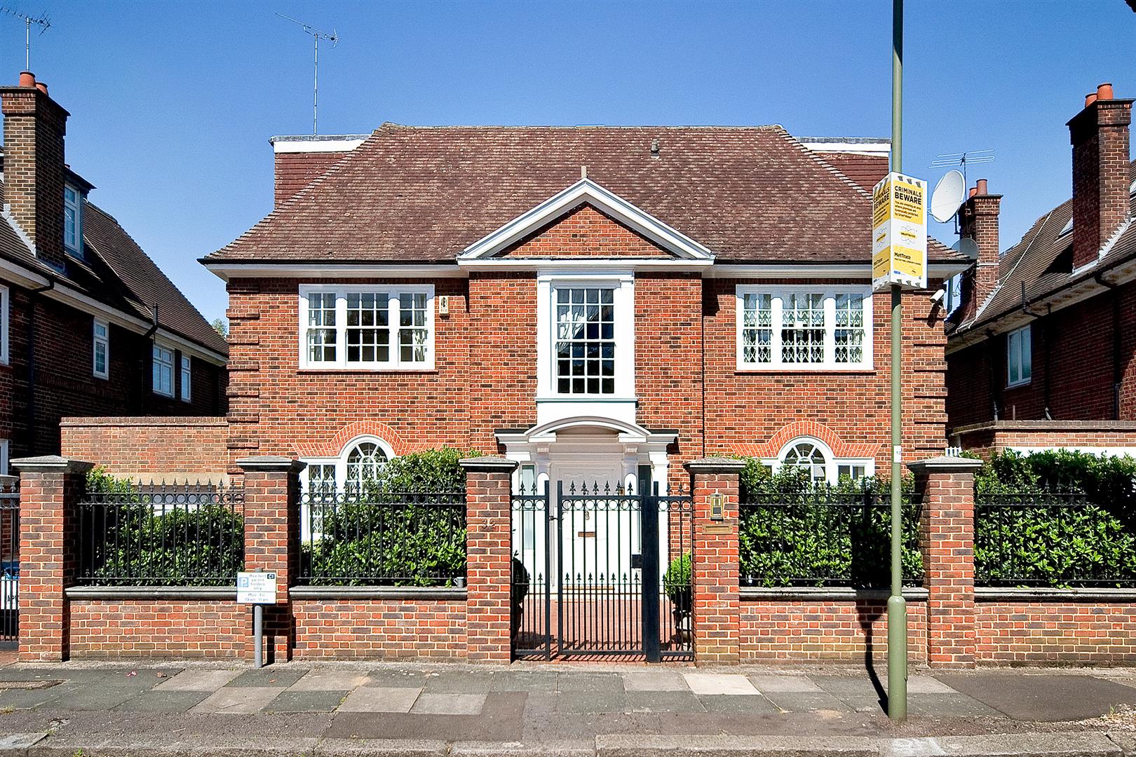 Hocroft Road, The Hocrofts, NW2 2BL
