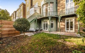 Belsize Park Gardens, Belsize Park, NW3 4JJ