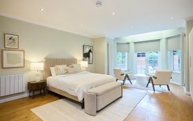 Belsize Park Gardens, Belsize Park, NW3 4JJ