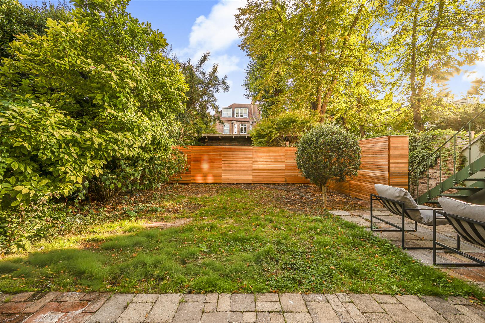 Belsize Park Gardens, Belsize Park, NW3 4JJ