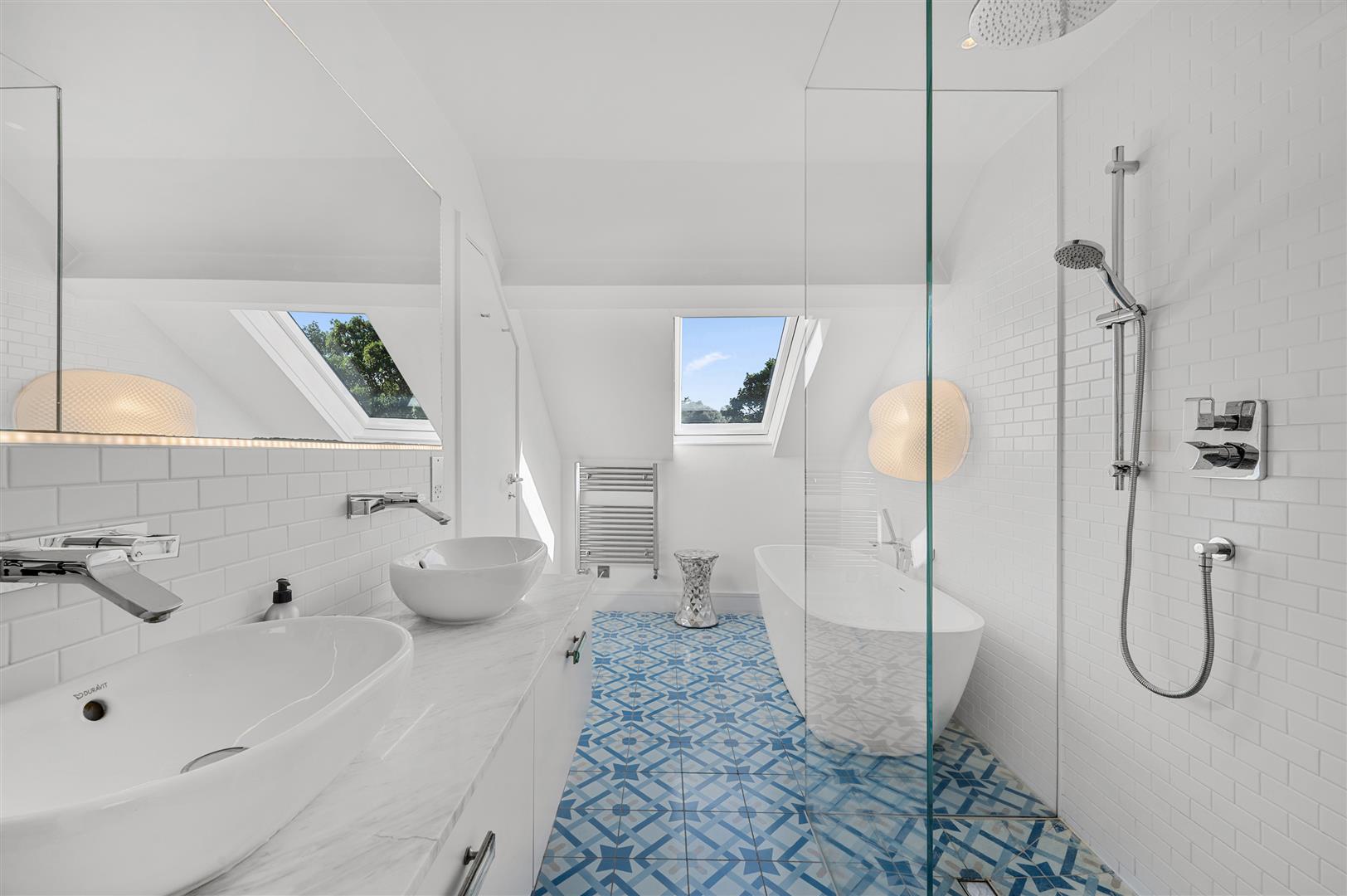 Frognal, Hampstead, NW3 6YA