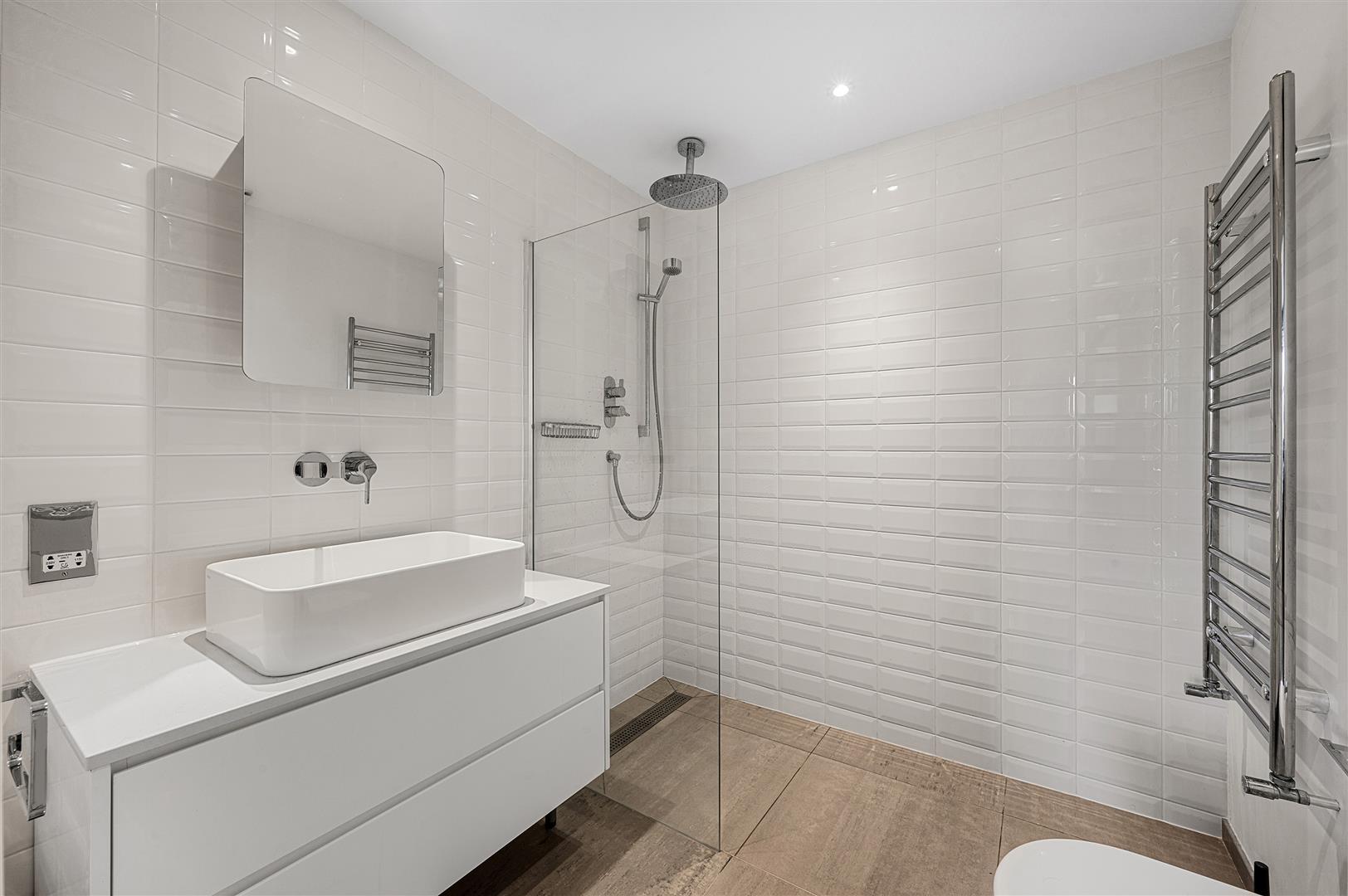 Frognal, Hampstead, NW3 6YA