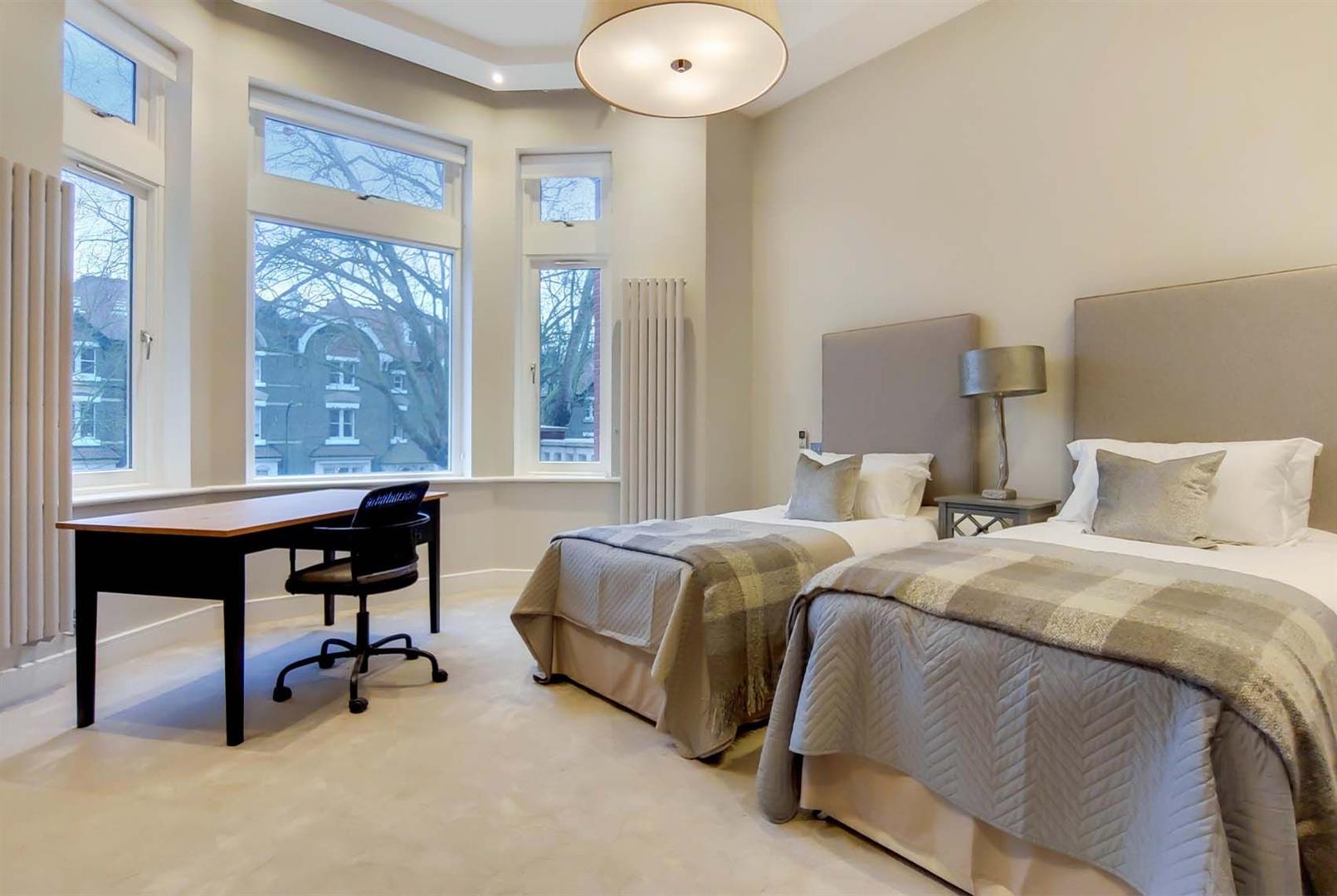Fitzjohns Avenue, Hampstead, NW3 6PH