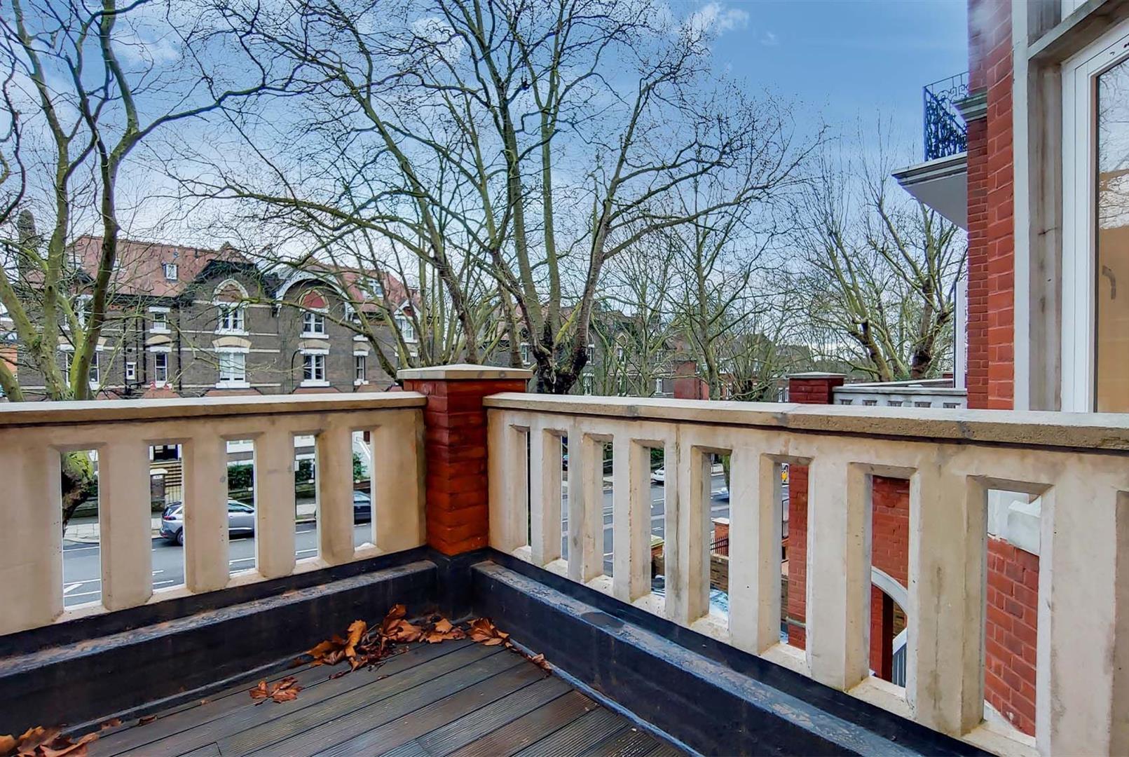 Fitzjohns Avenue, Hampstead, NW3 6PH