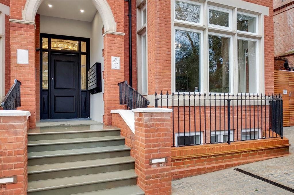 Fitzjohns Avenue, Hampstead, NW3 6PH