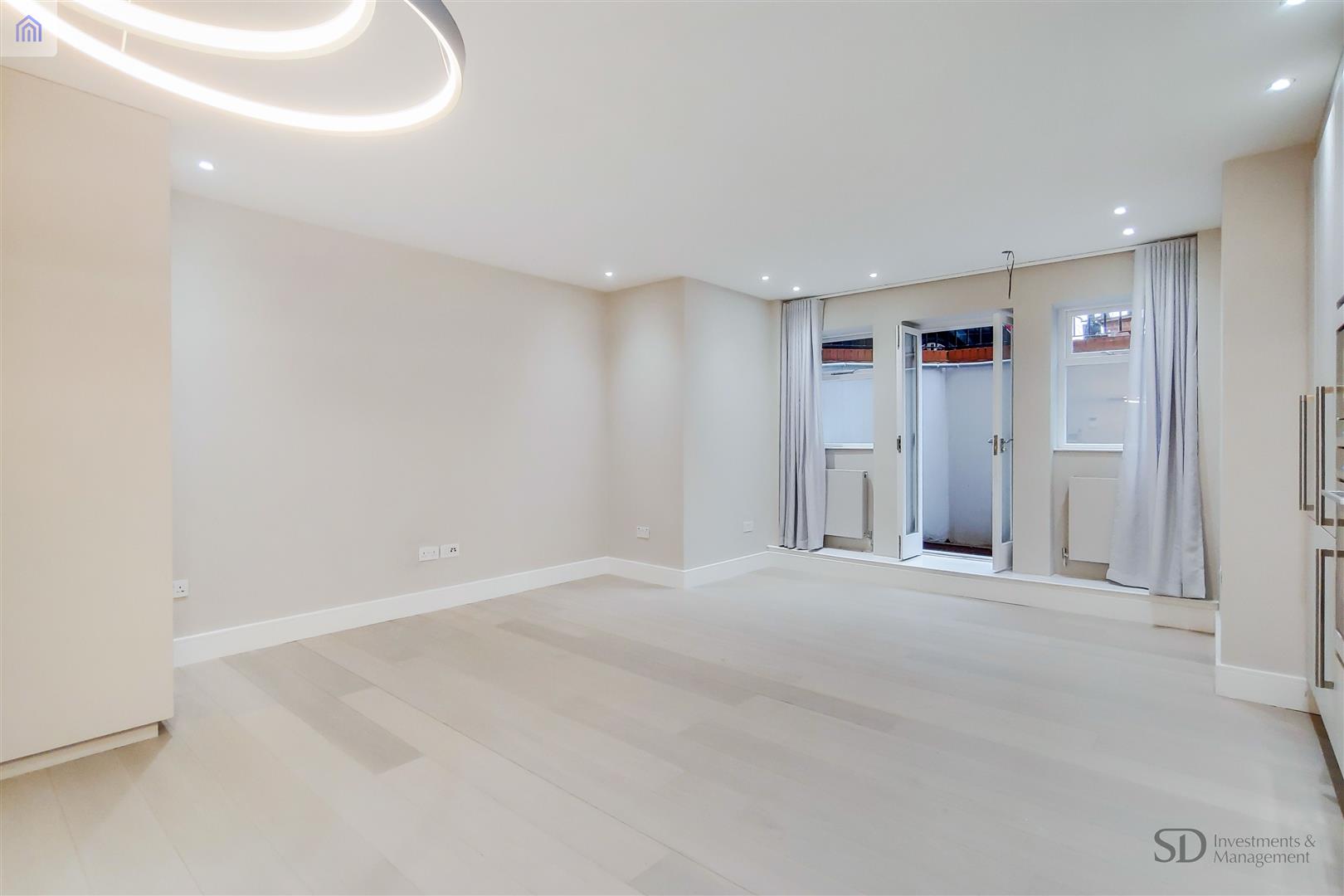 Fitzjohns Avenue, Hampstead, NW3 6PH