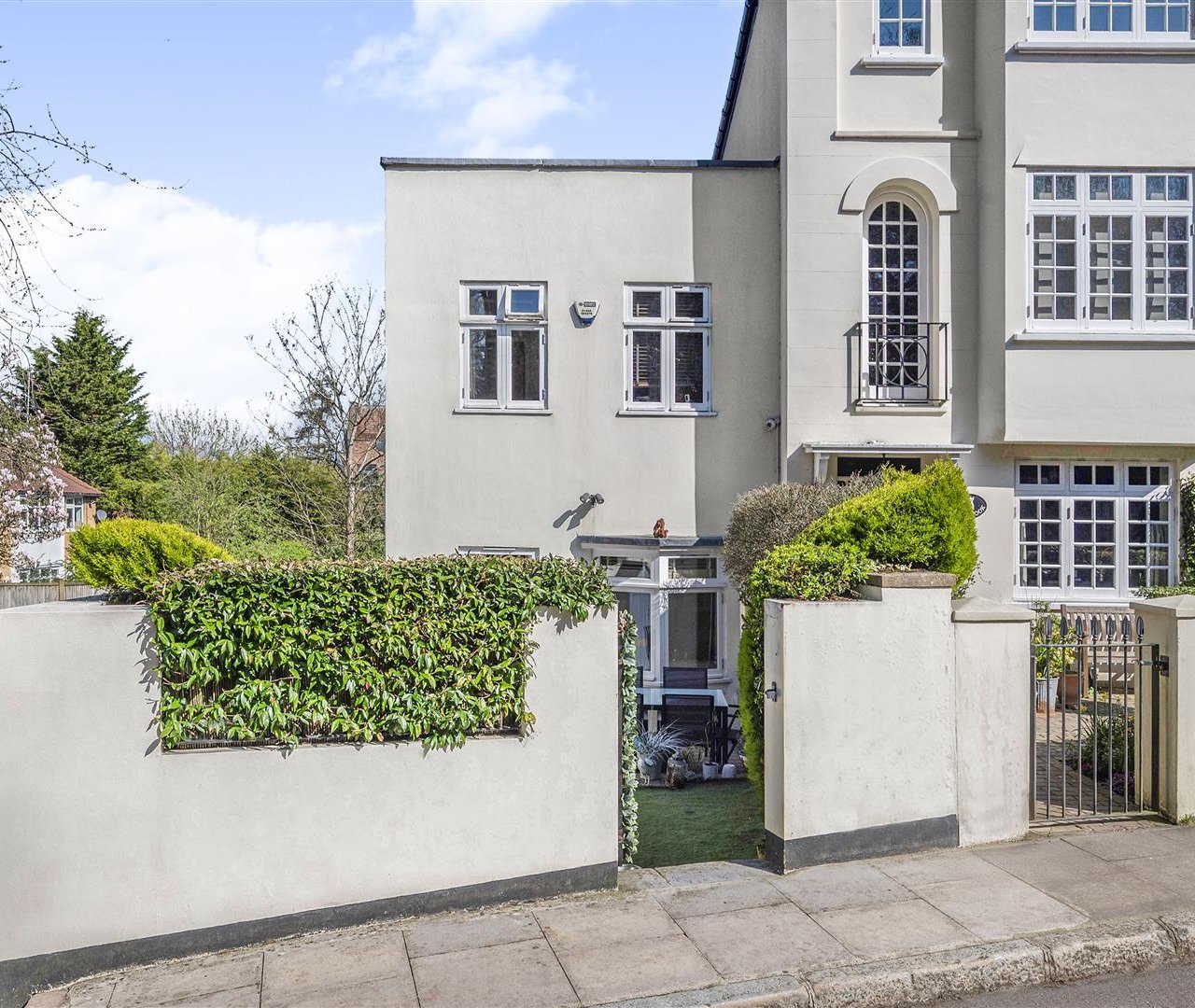Heath Passage, Hampstead, NW3 7HB