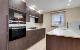 Fitzjohns Avenue, London, NW3 6PH
