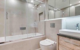 Fitzjohns Avenue, London, NW3 6PH