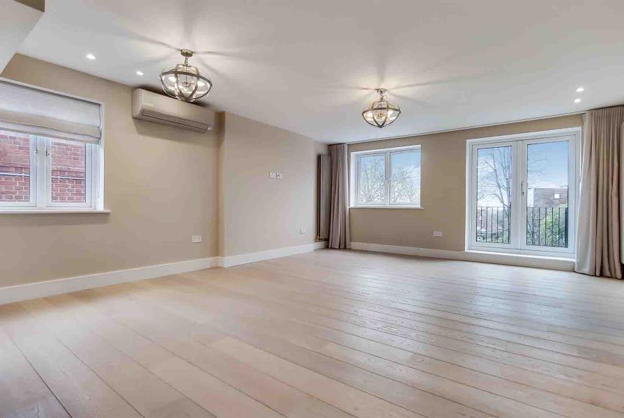 Fitzjohns Avenue, London, NW3 6PH