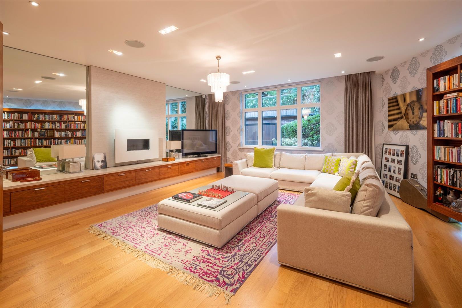 Wellgarth Road, Hampstead Garden Suburb, NW11 7HS