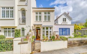 Sandy Road, London, NW3 7EY