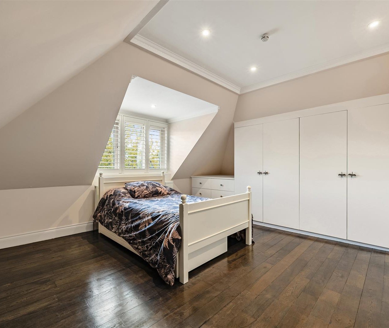 West Heath Gardens, Hampstead, NW3 7TR